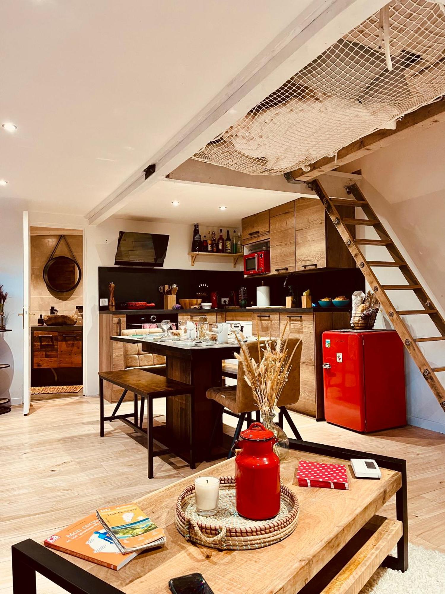 Chalet Cosy Entre Lacs Et Montagnes Chalet Metabief
